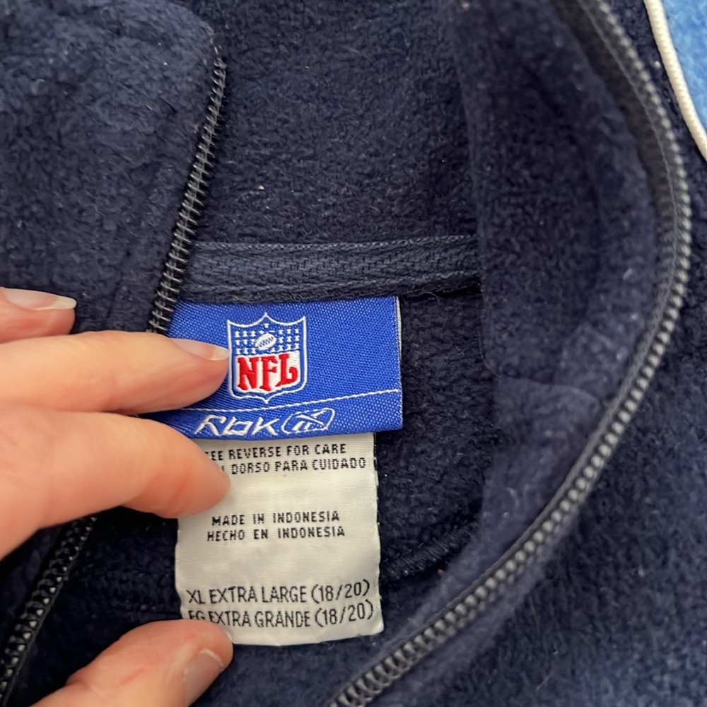 Navy Tennessee Titans Fleece - Picture 4 of 5